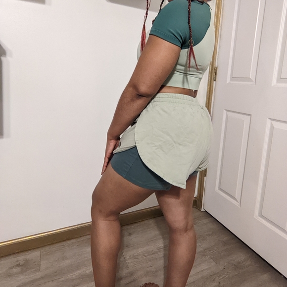 Bo + Tee Workout Layered Shorts - Picture 2 of 6